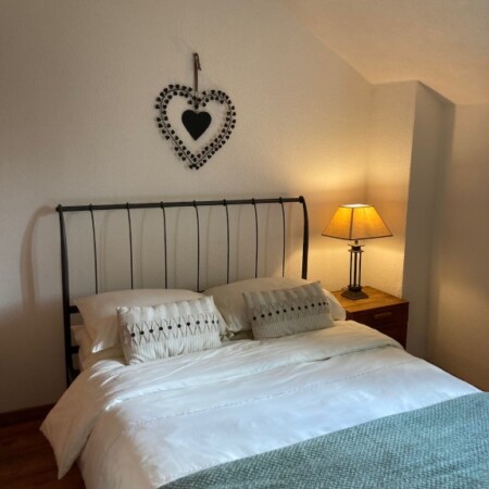 Rosier - Main bedroom